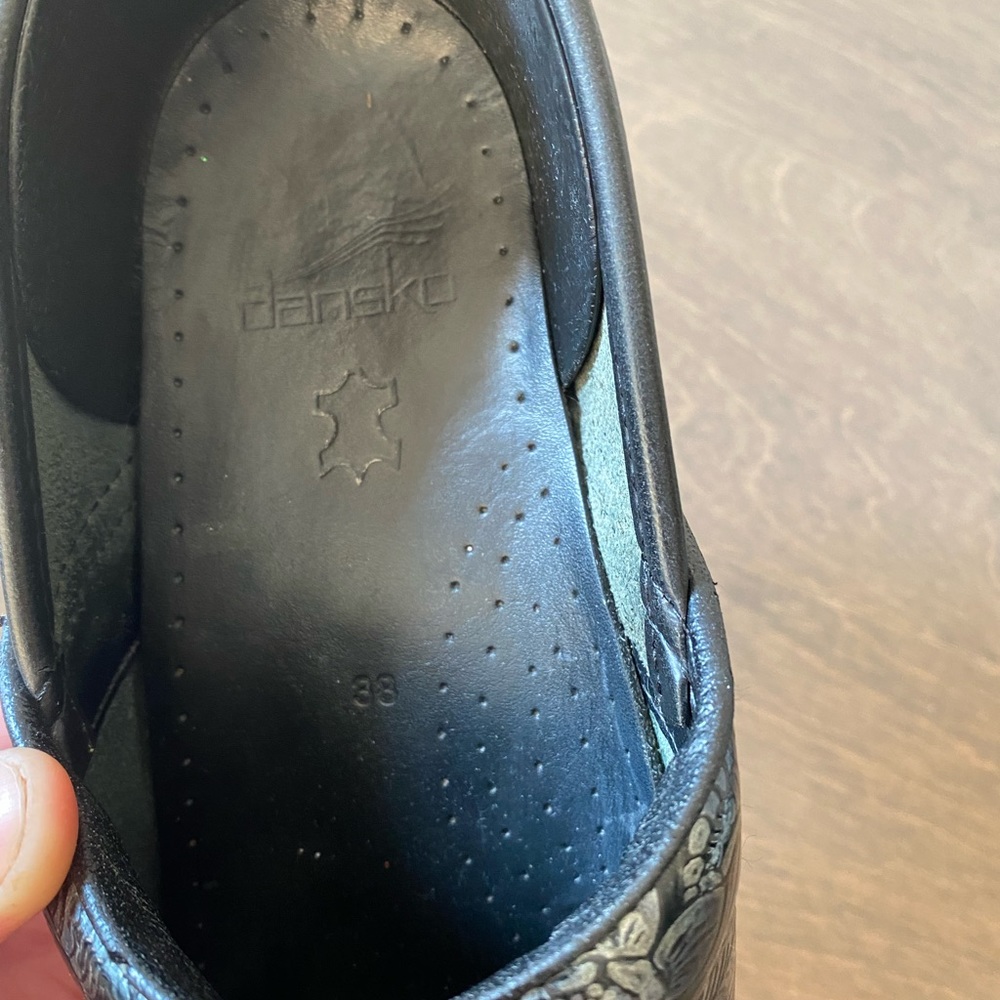 Dansko tooled embrossed floral black blue metallic professional woman’s … - Picture 11 of 12